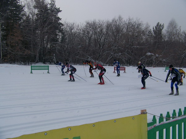 Масс-старт эстафеты.